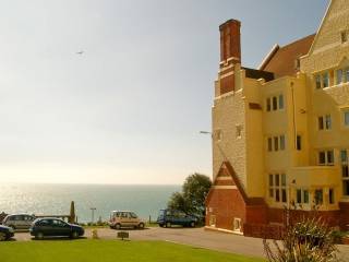 Roedean School