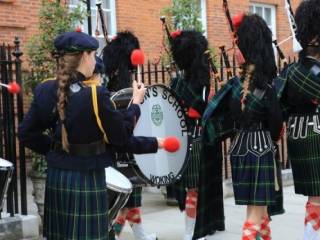 Gordons School
